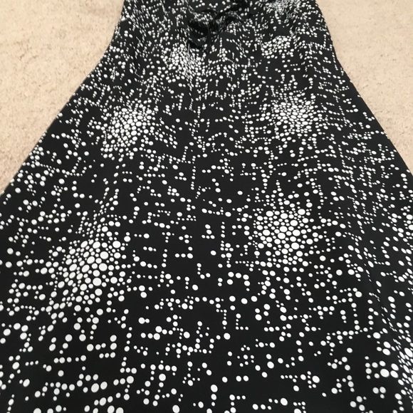 Punto y coma 36 m exploding dot pattern ruffle neckline & bottom hem - Picture 4 of 8